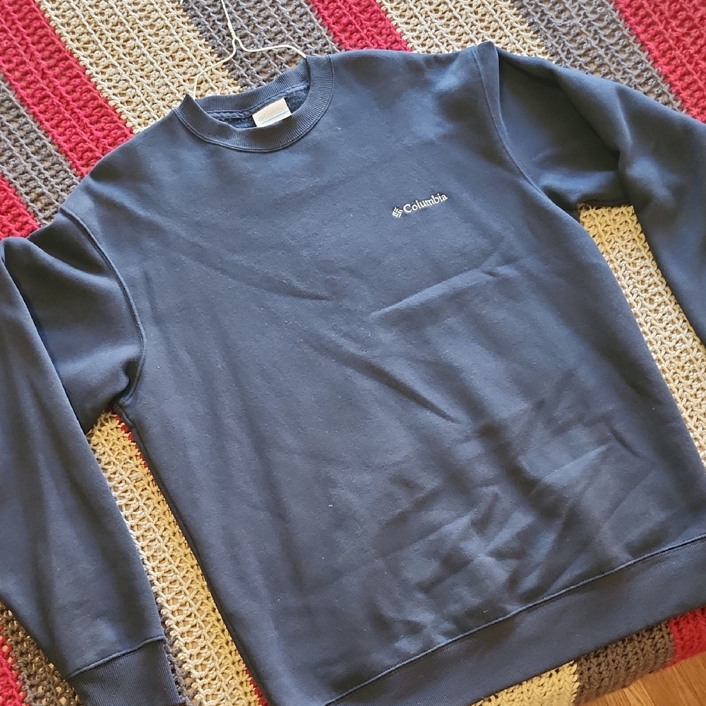 Columbia Men's Dark Blue Crewneck Sweater